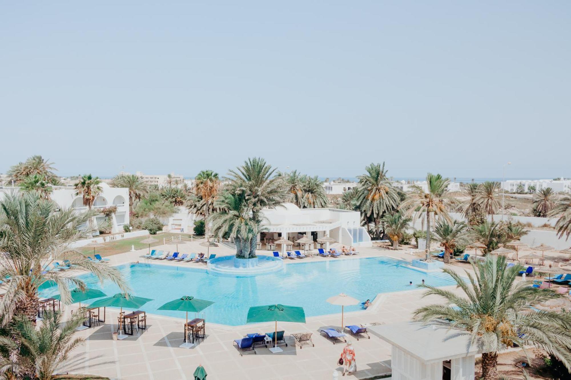 Hotel Bougainvillier Djerba Taguermess Exterior foto